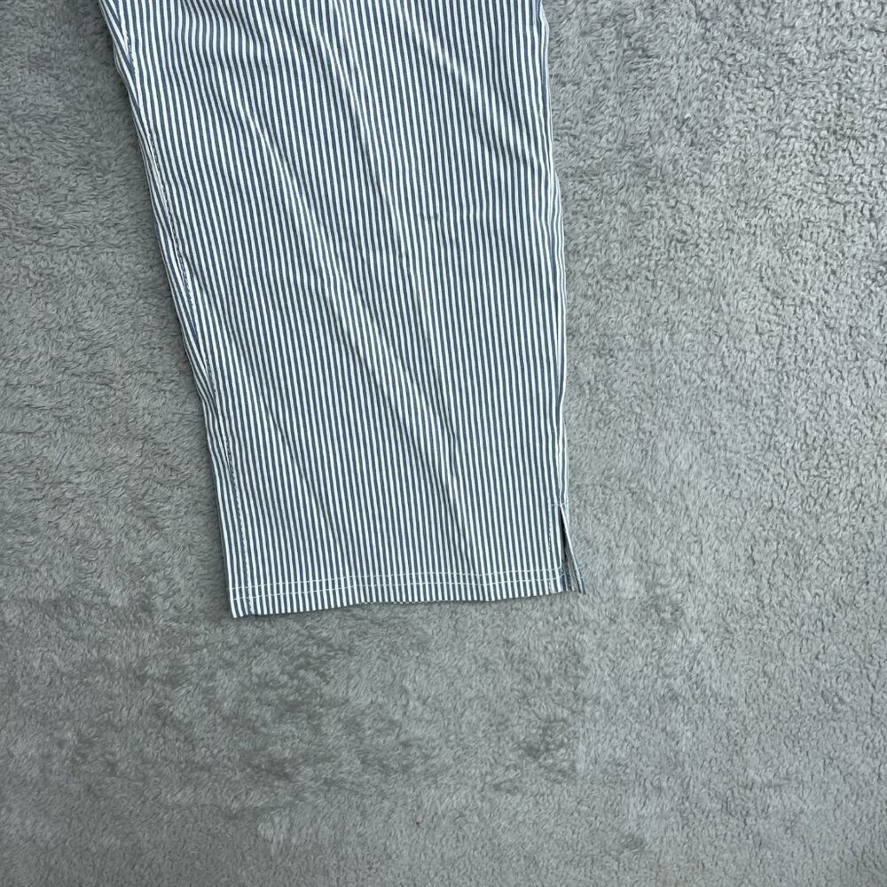 NEW Mario Serrani Women's XL  Comfort Stretch Capri Pants Navy/Ivory Stripped - Picture 11 of 12